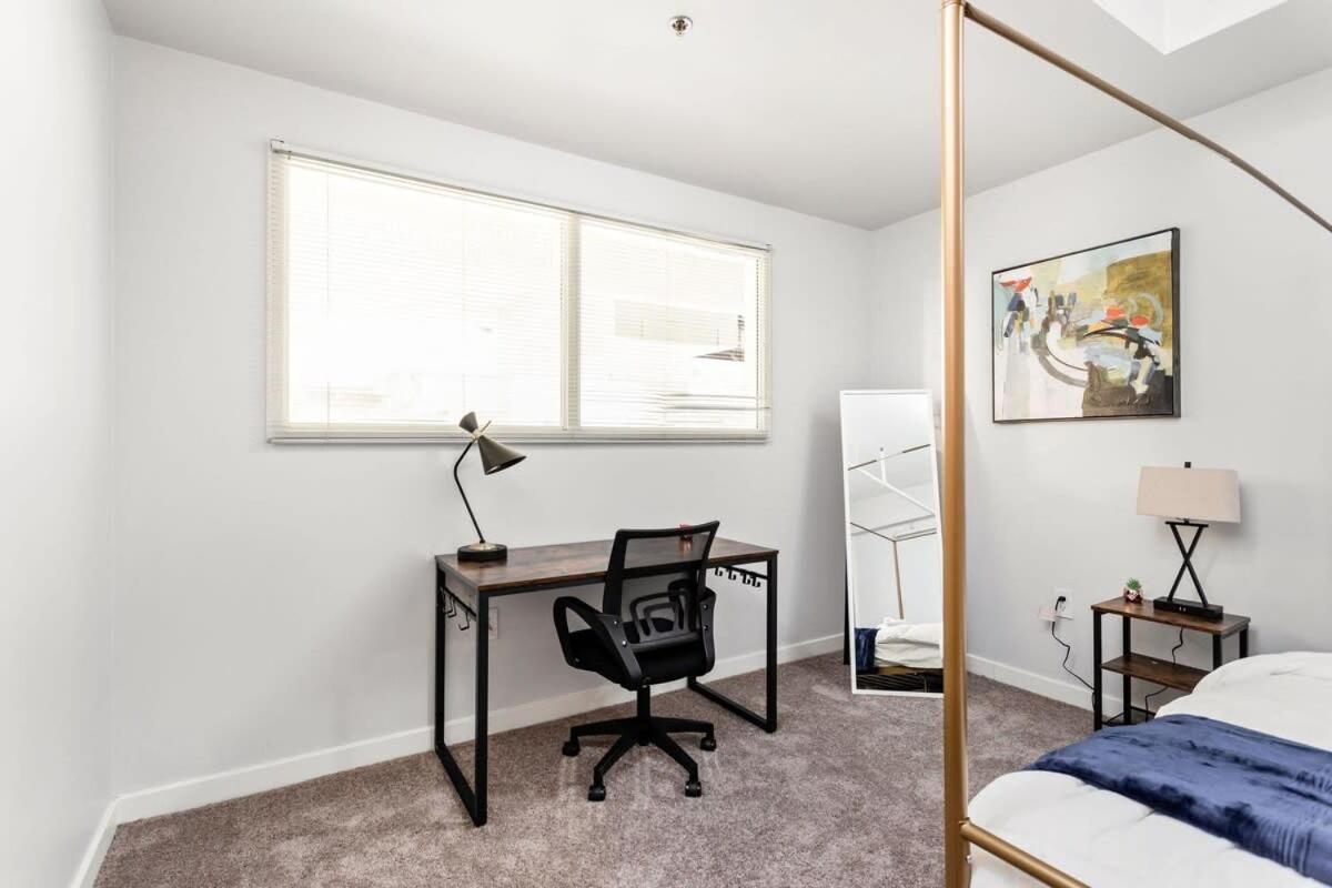 Modern Downtown Apartment 2Br 2Ba By Cozysuites インディアナポリス エクステリア 写真